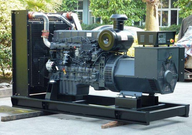 秦安全新本田150kw大型柴油发电机组