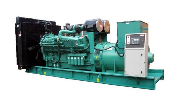秦安全新常柴200kw大型柴油发电机组
